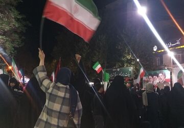 تجمع باشکوه مردم در پی خونخواهی شهدا