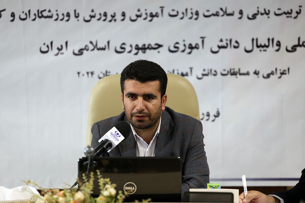 نشست صمیمی معاون تربیت بدنی و سلامت با ورزشکاران و کادر فنی تیم ملی والیبال دانش‌آموزی