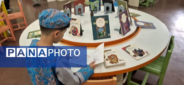 دورهمی‌ شاهنامه خوانان کوچک و بزرگ در کانون فرهنگی هنری شماره یک کرج 