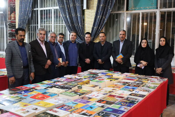 هفته کتاب با «مفاخر قلم» آغاز شد