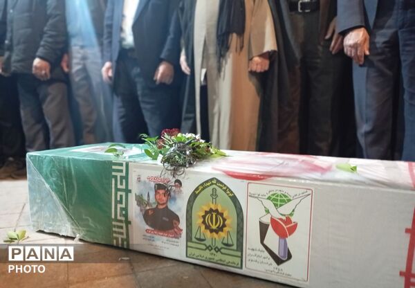 مراسم تشیع پیکر مطهر شهید رضا روزگرد