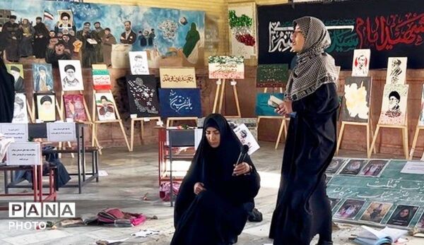 نمایش خیابانی هنرجویان هنرستان شهید سادلجی