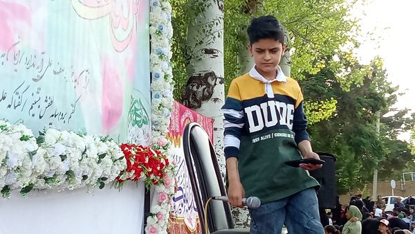 اجتماع دهه نودی‌های علوی در شهر بن