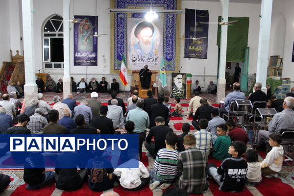 برگزاری مراسم گرامیداشت سالگرد ارتحال امام خمینی (ره) در شهر درق