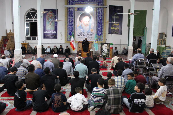 برگزاری مراسم گرامیداشت سالگرد ارتحال امام خمینی (ره) در شهر درق