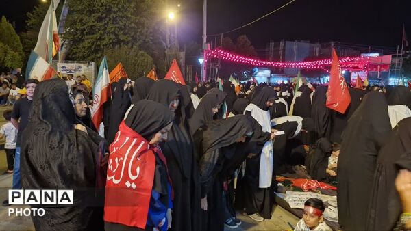 صد و پنجاه و سومین شب تجمعات «بیعت با رهبری» در نورآباد با تجدید میثاق و نماز استغاثه 