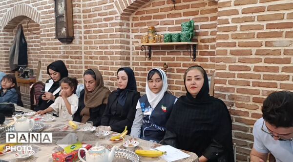 آیین تجلیل از خبرنگاران و اصحاب قلم و رسانه در مجتمع تفریحی فرهنگی بام خلخال
