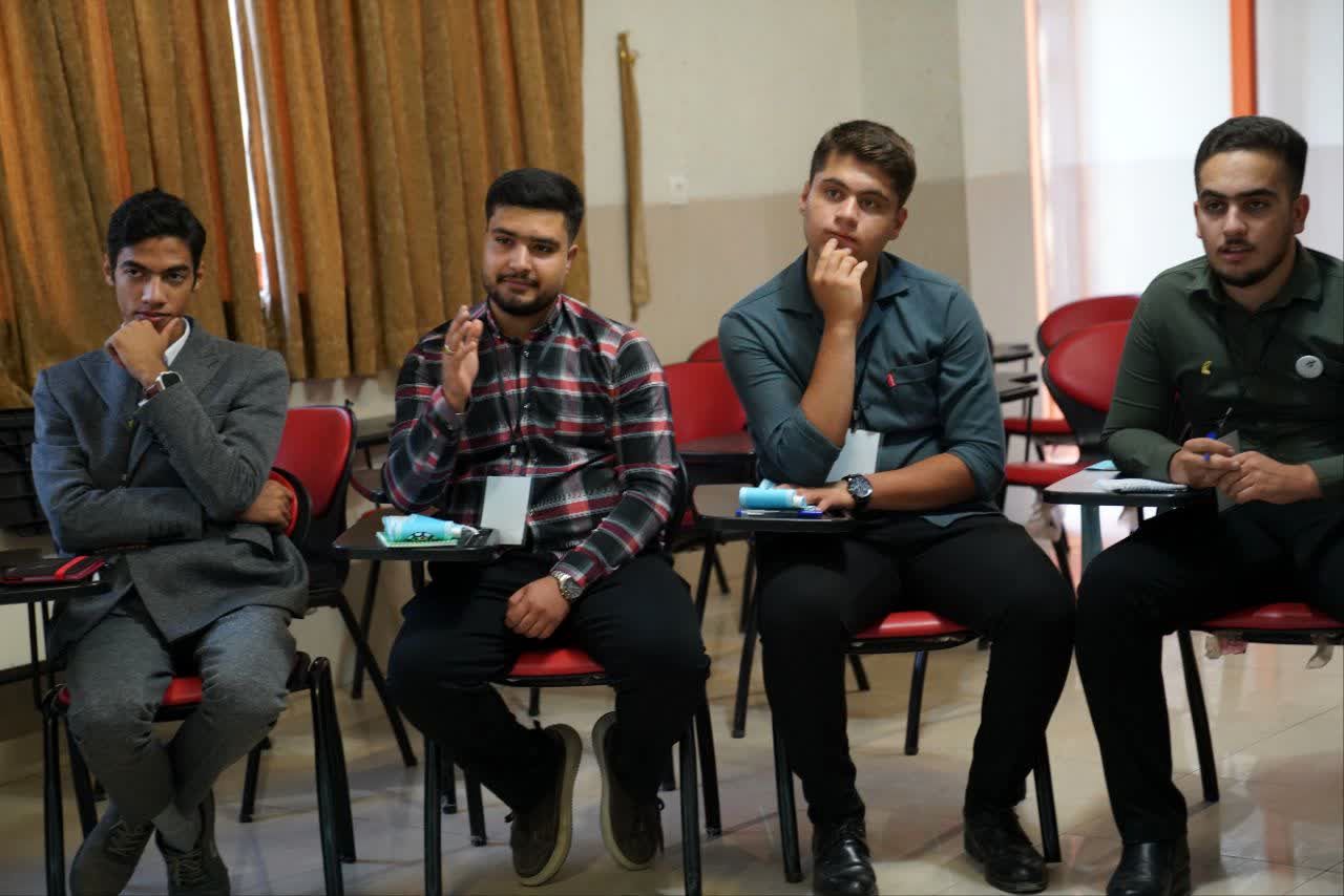 اولین نشست قطبی کمسیون‌های تخصصی دوازدهمین دوره مجلس دانش‌آموزی کشور