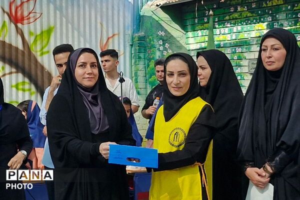 افتتاح طرح «شمیم و سپاس» در دبستان عطر دانش قرچک