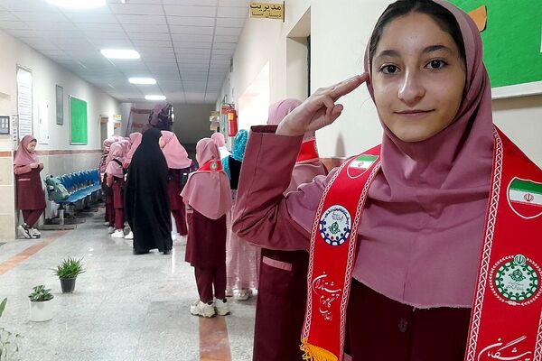 برپایی نمایشگاه طرح جابر در مدرسه حسنا بهارستان‌۲