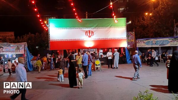 تداوم حضور در خیابان‌های نظرآباد