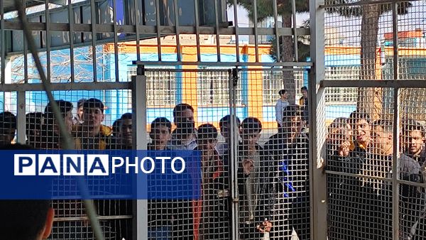 فینال مسابقات تنیس روی میز در دبیرستان شاهد ابوذر غفاری 