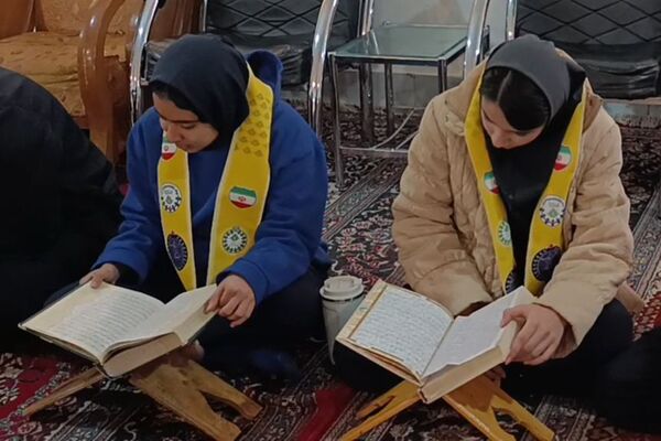 محفل انس با قرآن دانش آموزان دبیرستان مهر