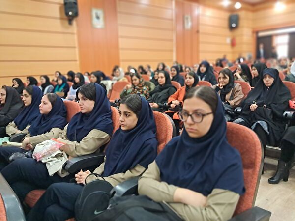 آیین تجلیل از رتبه‌ برتر‌های ناحیه۲