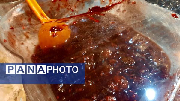 شور و نشاط مردم در چله بازارهای مشهد