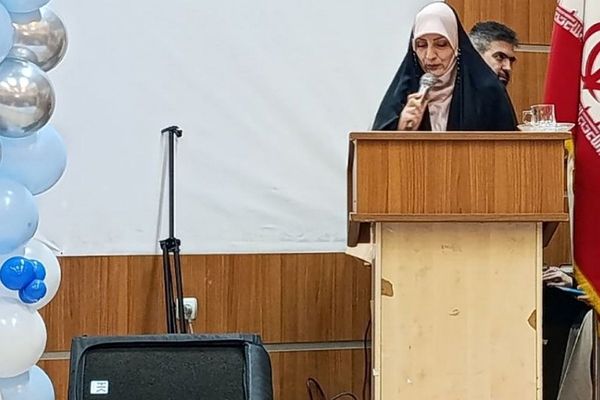  جنگ شادی به مناسبت میلاد امیرالمؤمنین(ع) در سالن تبلیغات شهرستان ورامین 