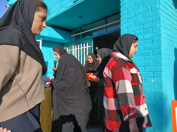  تجلیل از همیاران معلم در دبیرستان فاطمیه