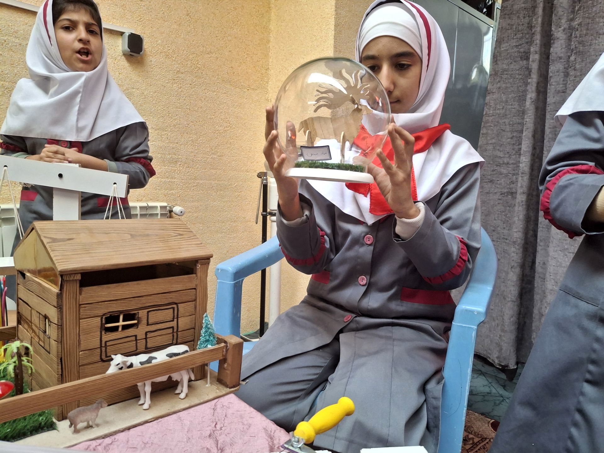 جشنواره ماها در مدرسه مصطفوی سامان 