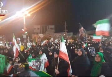 مردم شهرستان کردکوی همچنان در میدان ایستاده اند