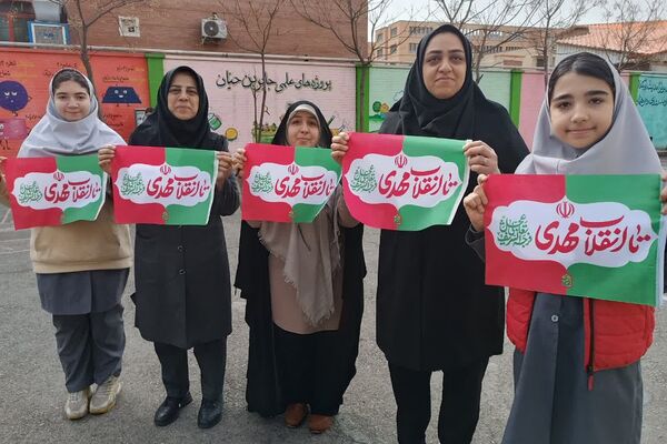 جشن انقلاب در ناحیه دو شهرری با حضور معاون پرورشی و فرهنگی شهرستانهای استان تهران 