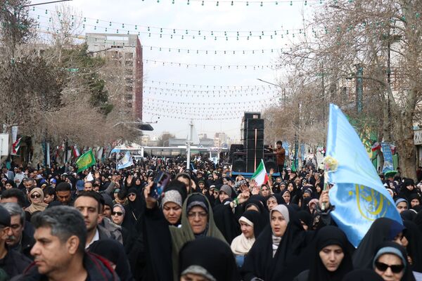 اجتماع عظیم منتظران ظهور در میدان شهدا مشهد