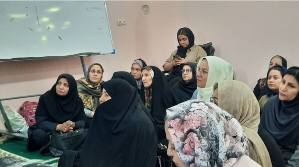  جلسه انجمن اولیا و مربیان در دبیرستان فرهنگیان ناحیه ۷مشهد 
