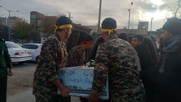 مراسم استقبال از شهید گمنام در دبیرستان شاهد ابوذر غفاری نیشابور 