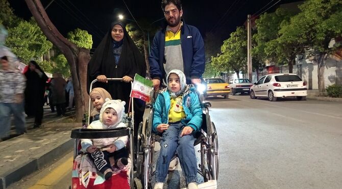 موج پنجاه و سوم ازحضور حداکثری مردم در خیابان های شهرستان بروجرد