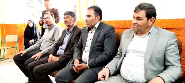بازدید نماینده مجلس شورای اسلامی و عضو کمیسیون آموزش مجلس از مدارس بخش زاوین کلات