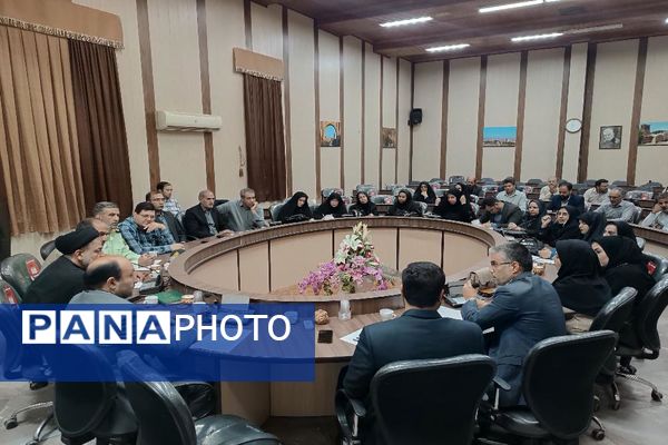 نشست بررسی چالش‌های آسیب‌های اجتماعی در گناباد