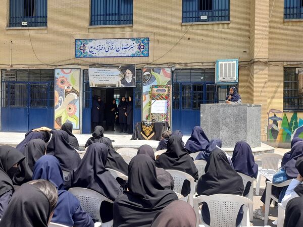 مراسم شهادت سیدالشهدای خدمت در هنرستان فنی‌وحرفه‌ای بدیع مشهد 