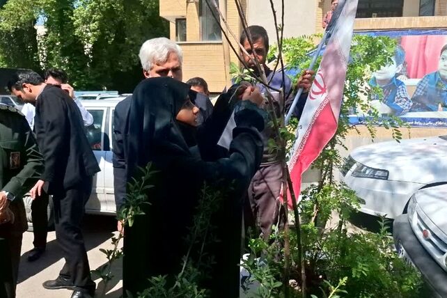 طنین یاد و نام شهدای میناب و رهبر شهید عزیزمان در اداره کل آموزش و پرورش خراسان رضوی