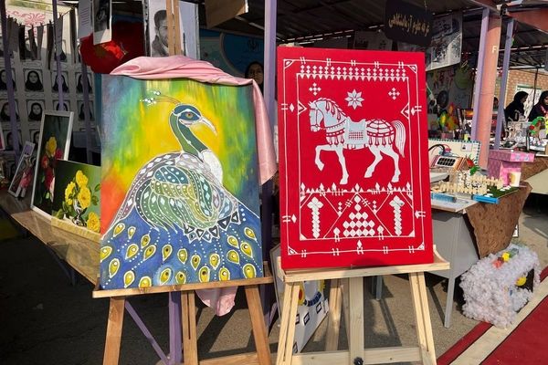 مدرسه فرزانگان ملارد میزبان نمایشگاه دستاوردهای علمی دانش‌آموزان