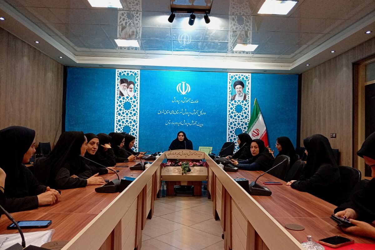 سنجش شایستگی مربیان کودکستان در بهارستان دو
