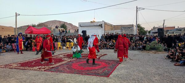 مراسم تعزیه خوانی حسینی در روستای حسین آباد شهرستان شیروان