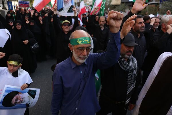 اعلام انزجار مردم قم از یاوه گویی‌های استکبار جهانی با راهپیمایی «عهد خون»
