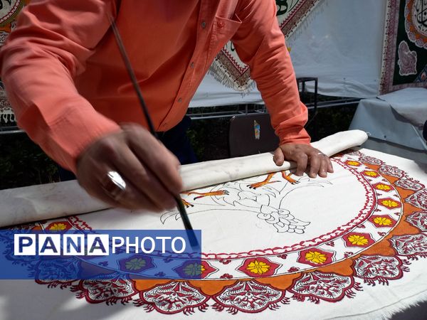 حال و هوای گذر فرهنگی چهارباغ در روز عید غدیر