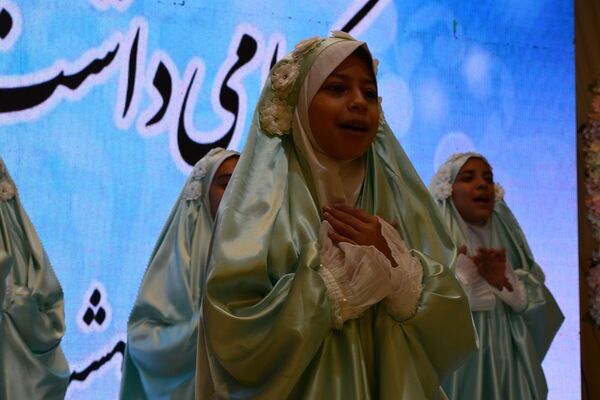 برگزاری مراسم گرامیداشت مقام معلم در بهارستان‌دو