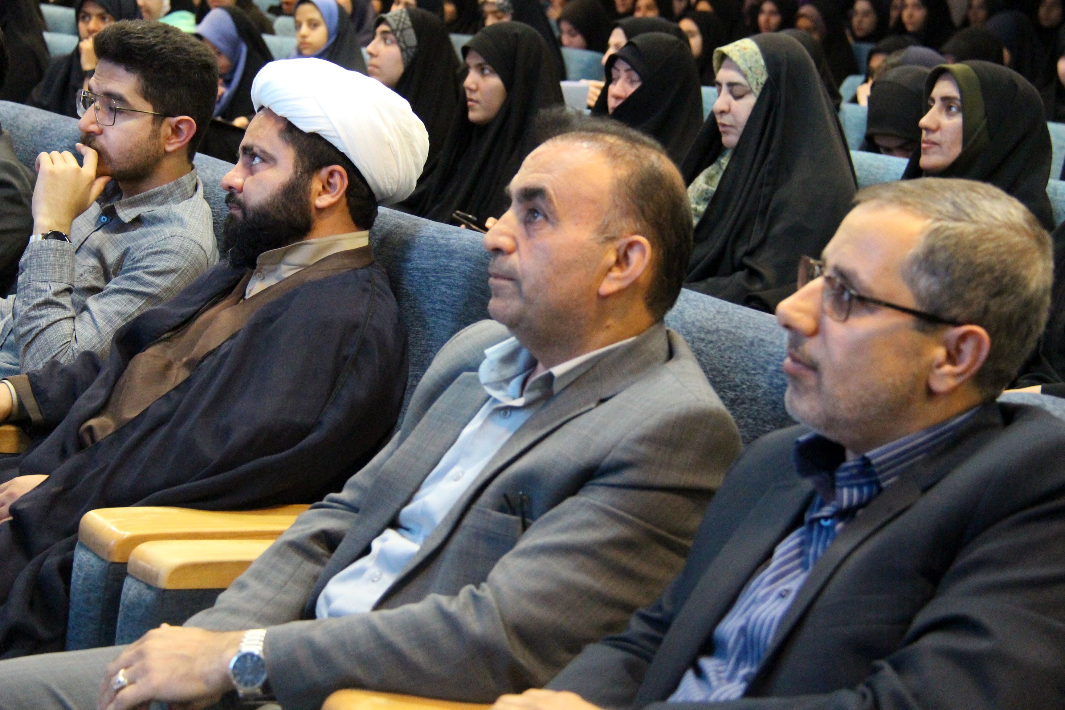 برگزاری مسابقات قرآنی عامل تقویت خودباوری دانش‌آموزان است