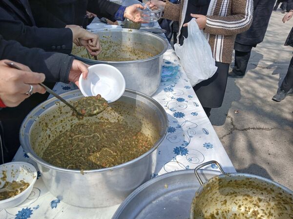 تقدیر از دانش‌آموزان برتر آموزشی، پرورشی و ورزشی دبیرستان آزرم ناحیه یک مشهد 