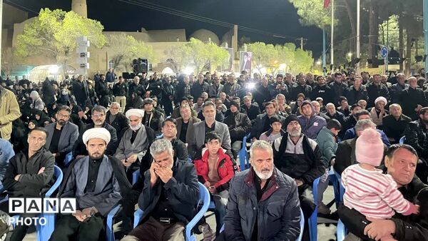 حضور حماسی مردم ابرکوه در بیعت با رهبر معظم انقلاب