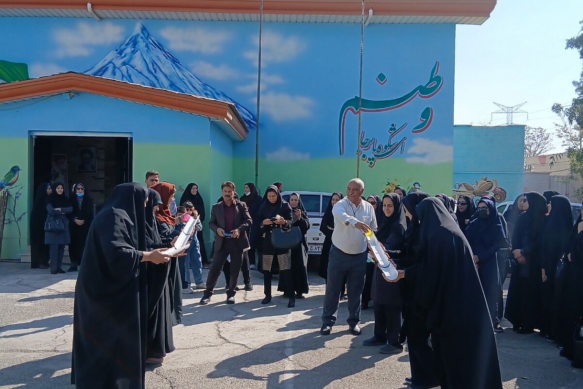  کارگاه آموزشی نحوه تعامل با دانش‌آموزان و بازی‌های گروهی در باقرشهر 