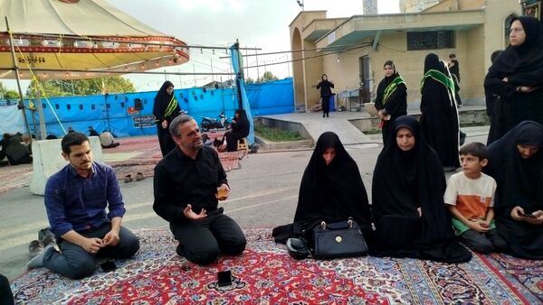 دانش‌آموزان ملایری، پیشگام در امر خدمت‌رسانی به زائران اباعبدالله الحسین (ع)