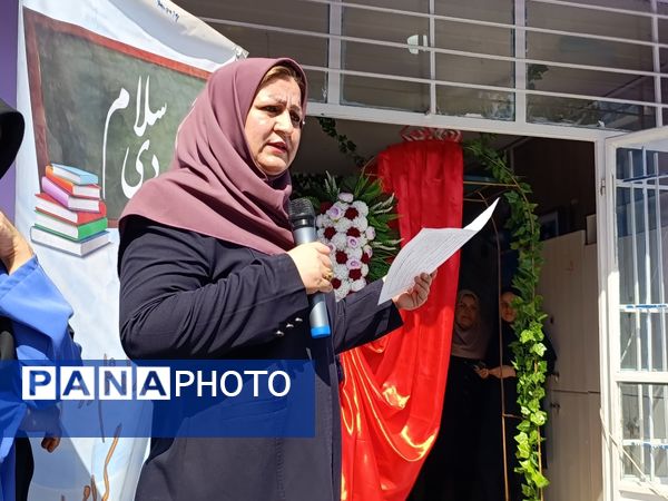 رنگین‌کمان شادی و علم در جشن شکوفه‌های کلاس اولی یزدانی