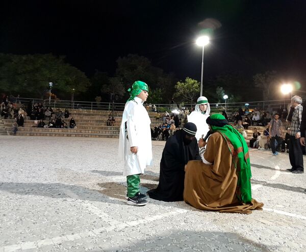 تعزیه‌خوانی گروه محبان الحسین در میدانگاه بوستان کوهسنگی