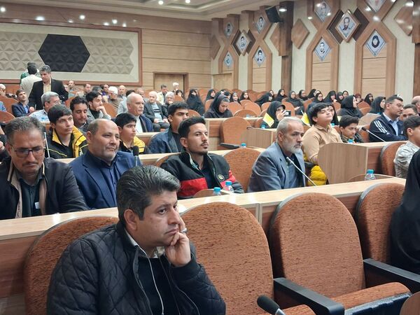 نشست کنشگران فرهنگی ،اجتماعی و سیاسی شهرستان کاشمر کاشمر