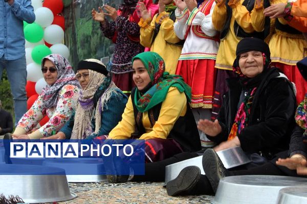 همایش پیاده‌روی خانوادگی در گلوگاه 