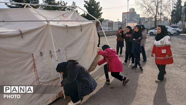 اجرای طرح "دادرس" در دبیرستان دخترانه عطیه