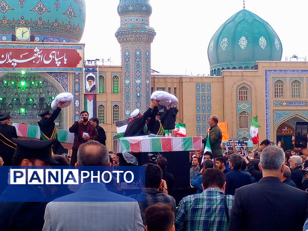 مراسم تشییع و خاکسپاری دو شهید گمنام دوران دفاع مقدس در قم