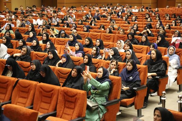 آیین نکوداشت منتخبین مرحله استانی چهل و سومین دوره مسابقات فرهنگی و هنری فردا